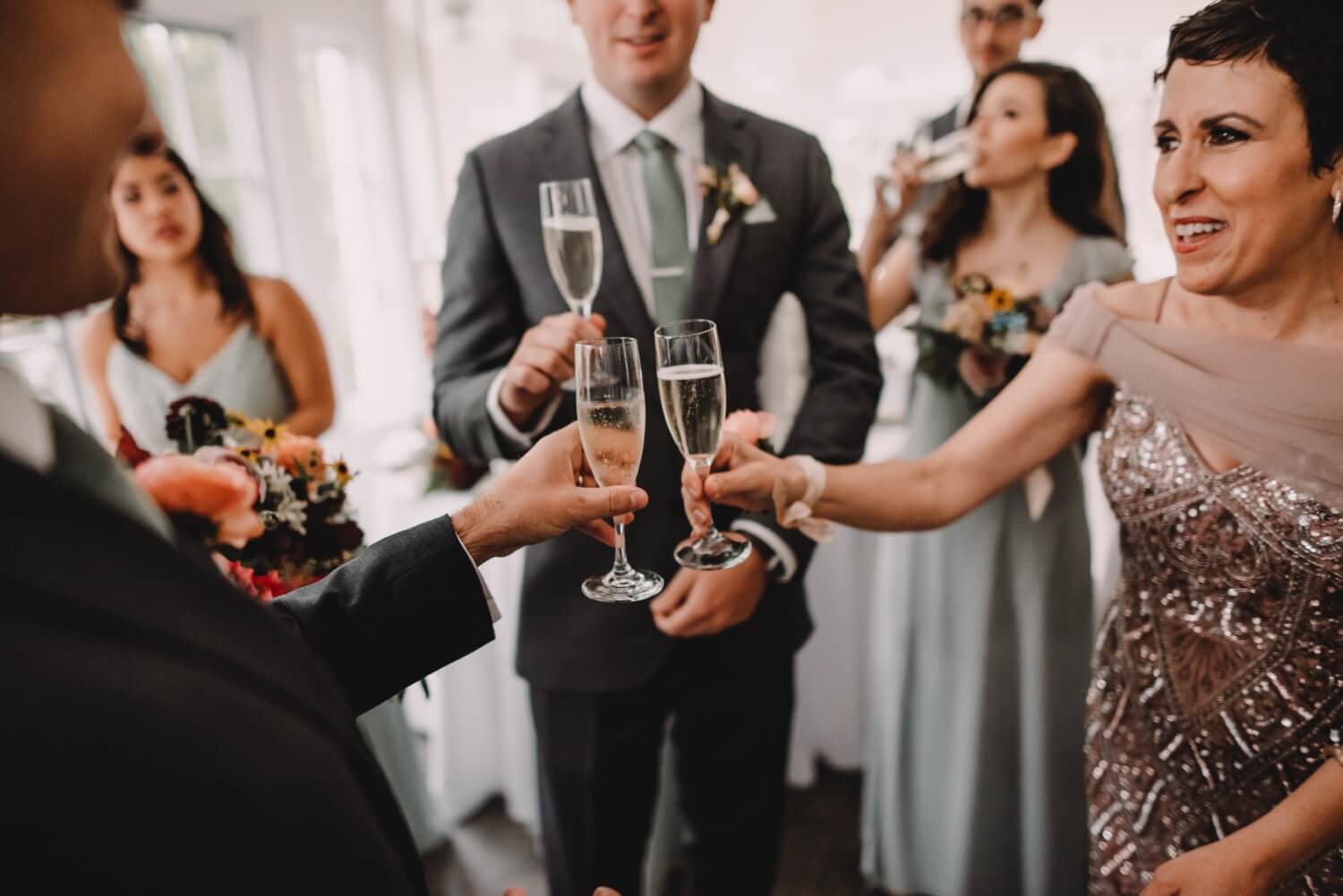 wedding champagne, The Women's Club of Evanston Wedding Photographer - The Adamkovi, Chicago wedding Photographer