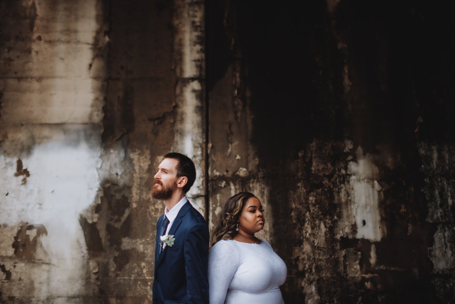 Chicago Elopement photographer - The Adamkovi, bride and groom grungy photo under a bridge