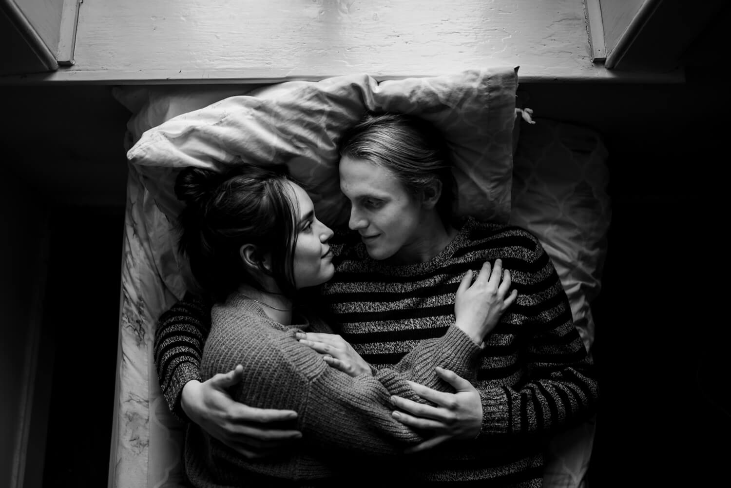 Scotland Couple Photoshoot - Destination wedding photographer - The Adamkovi, couple in bed in love