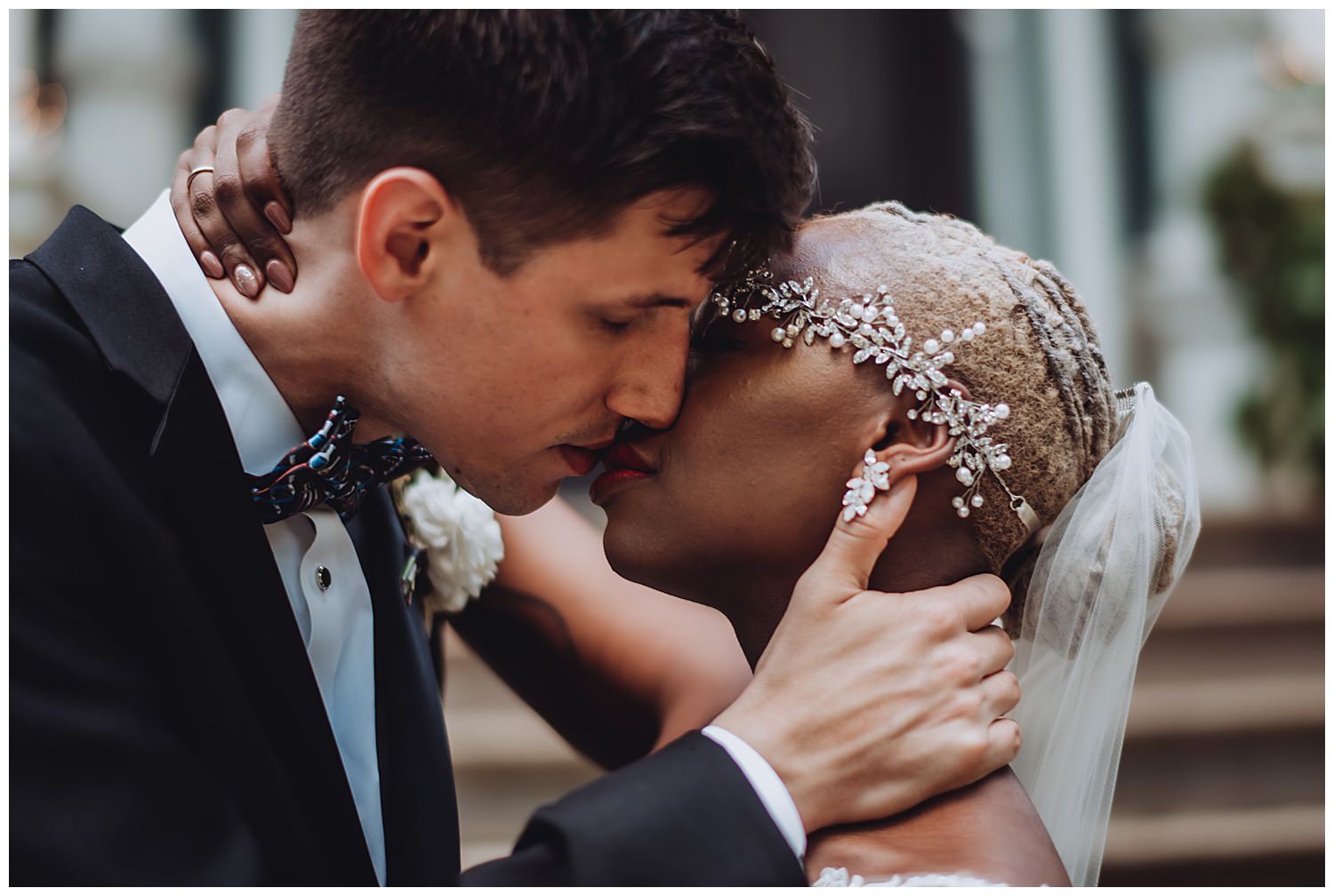 Keith House Chicago Wedding, The Adamkovi, romantic bride and groom portraits