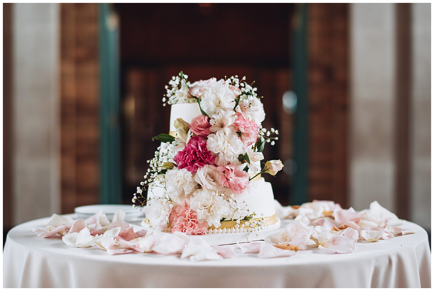 Columbus Park Refectory Wedding, reception space details, cake