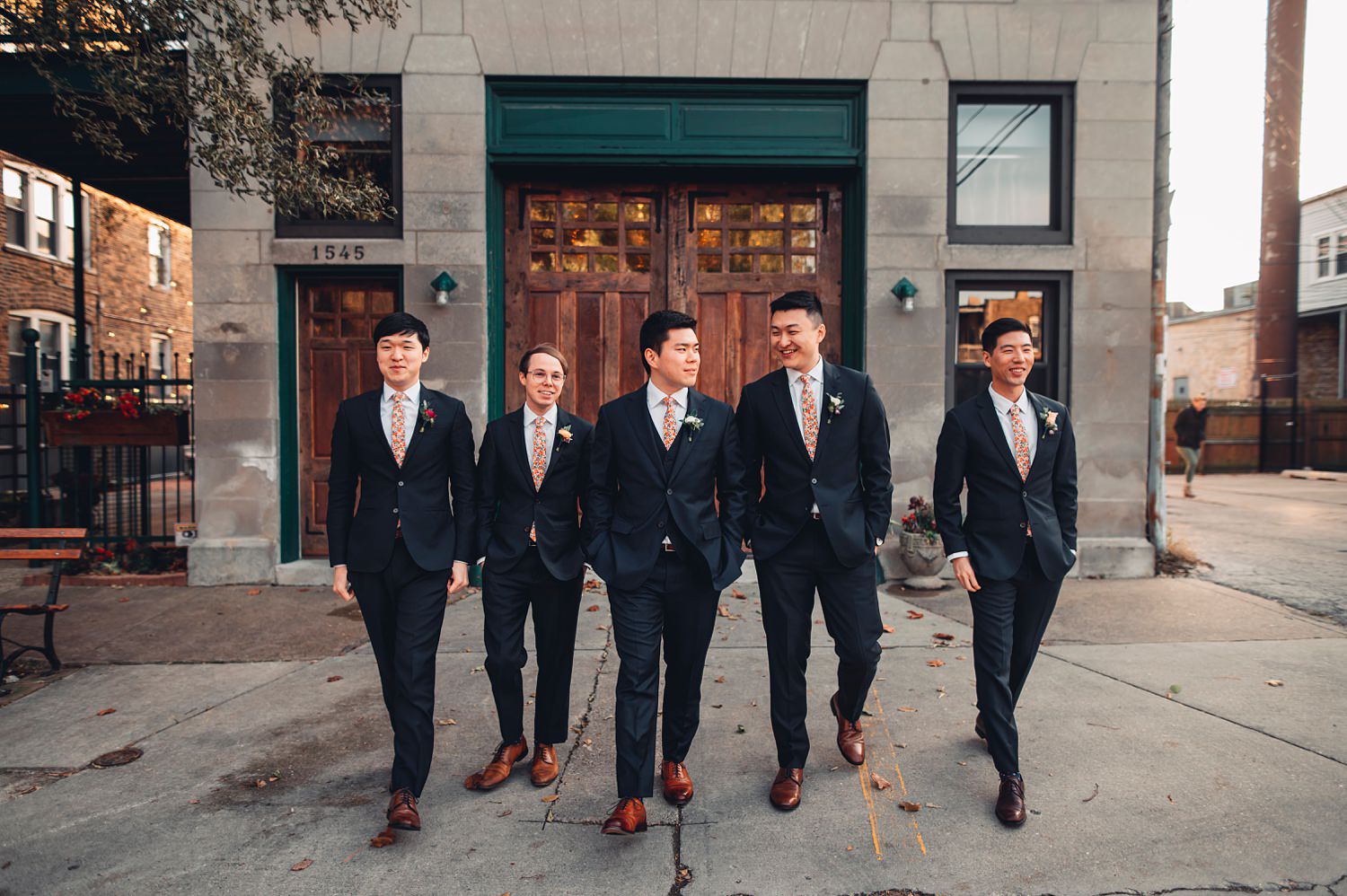 Firehouse Chicago Wedding - portraits bridal party