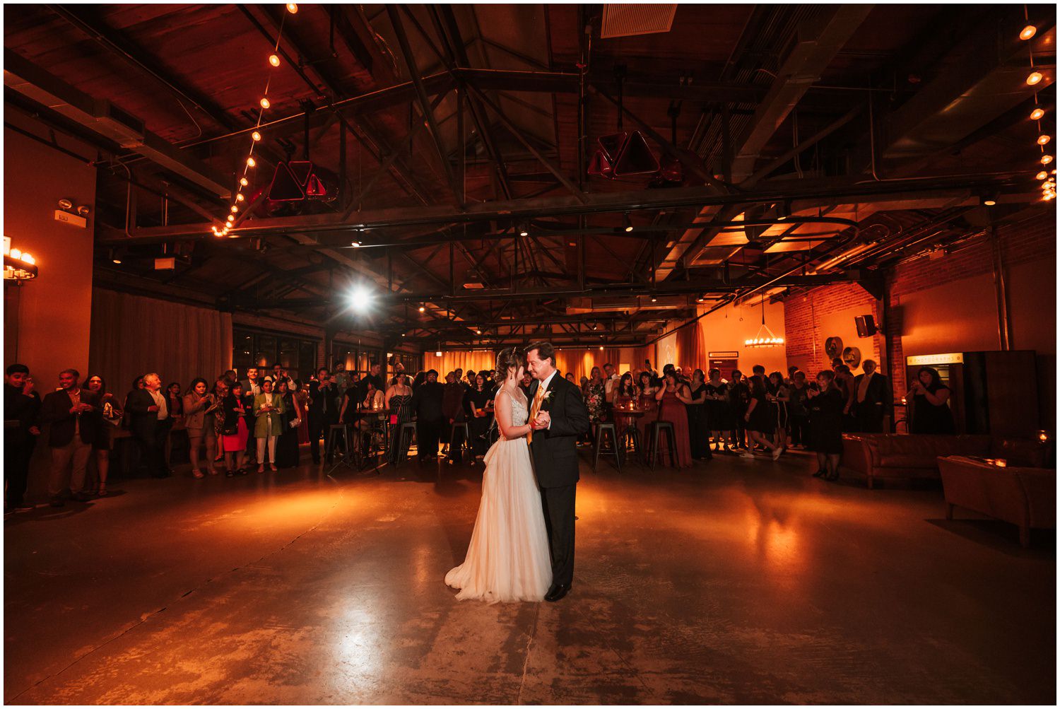 Ovation Chicago Wedding Photos - First dance
